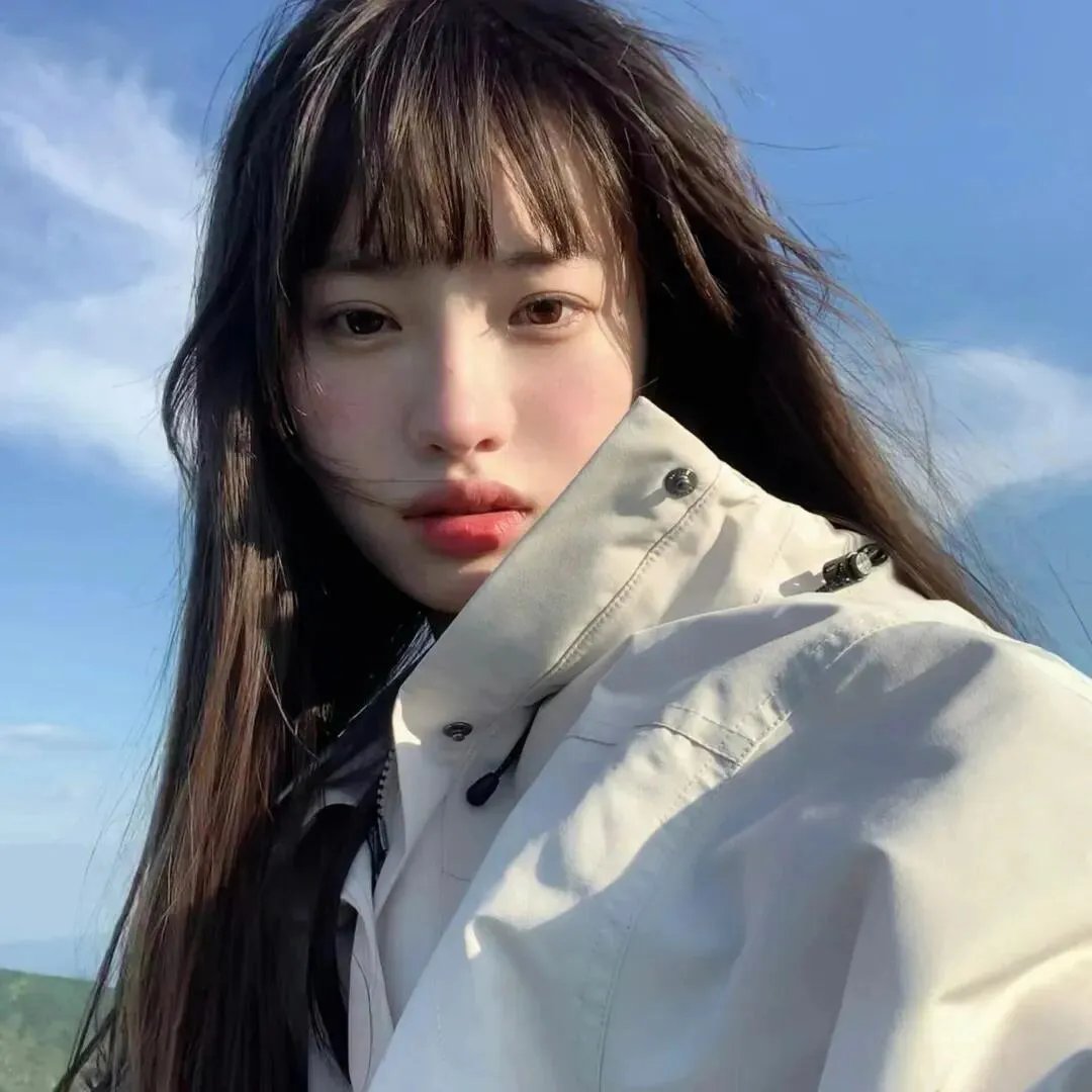 迎风伫立的狮子